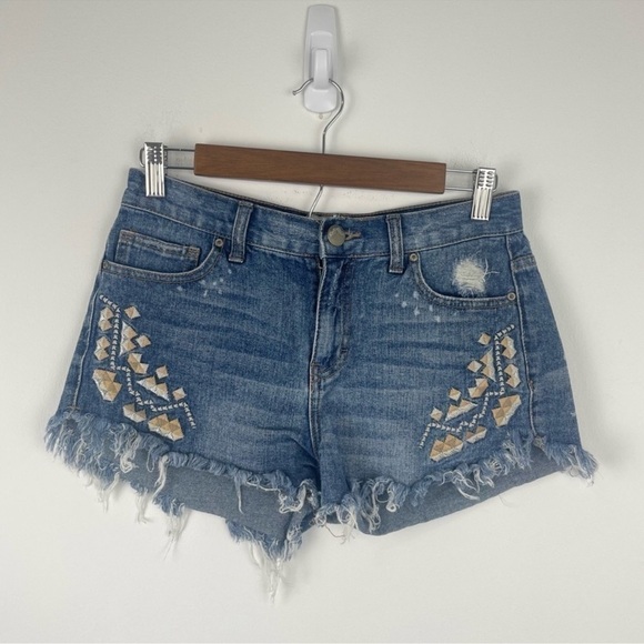 Free People Embroidered Aztec Distressed Denim Jean Shorts Cutoffs Boho 26 - Picture 4 of 10